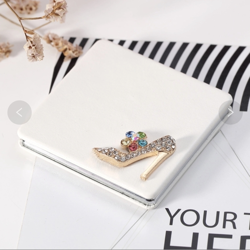 White Compact Mirror with Rhinestone Shoe Design - Picture 3 of 5